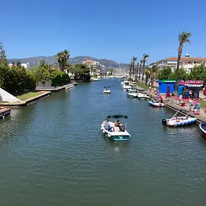 Charmante Maison Coeur De 650m Plage , Empuriabrava Espagne